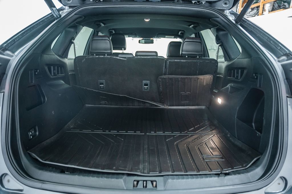 Used 2022 Ford Edge ST-Line image 8