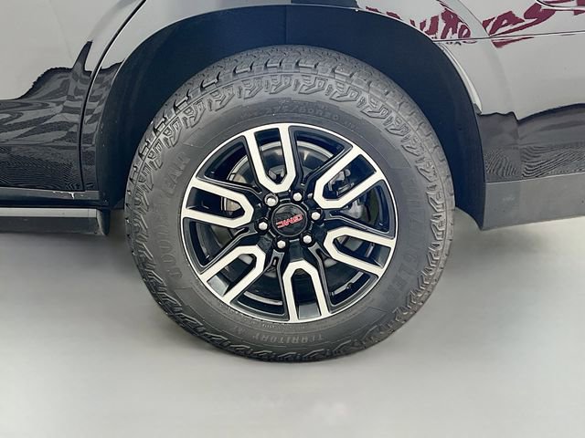 Used 2024 GMC Yukon AT4 w/ AT4 Premium Plus Package AWD/4WD image 40