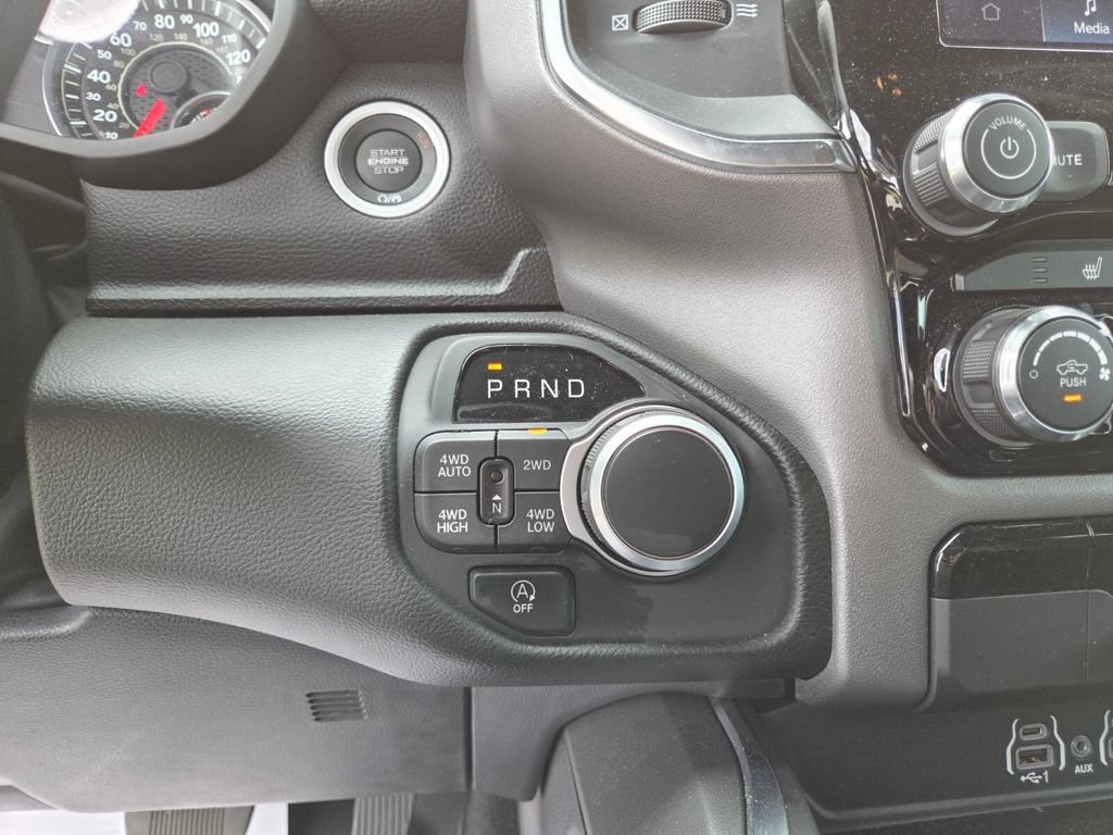 Used 2025 RAM 1500 Big Horn AWD/4WD image 25