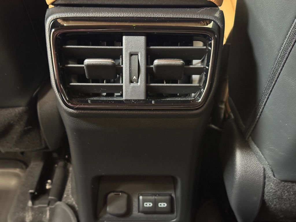 Used 2023 Lexus NX 350h 350h Base w/ Towing Package (2000 Lbs) image 17