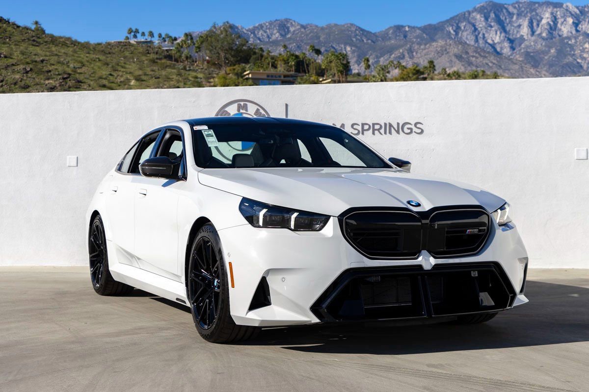 New 2026 BMW M5 w/ Carbon Package image 8