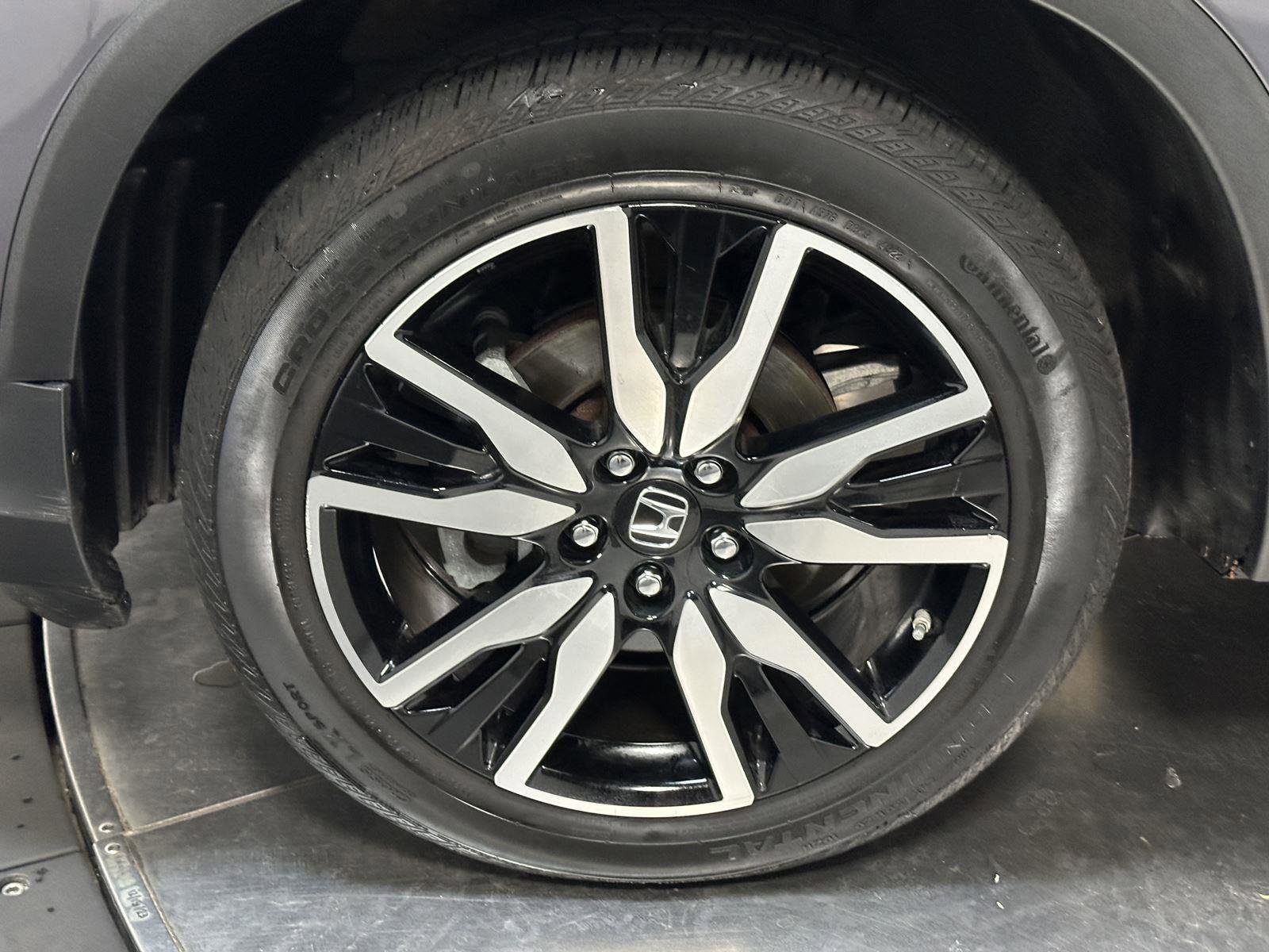 Used 2021 Honda Pilot Touring image 18