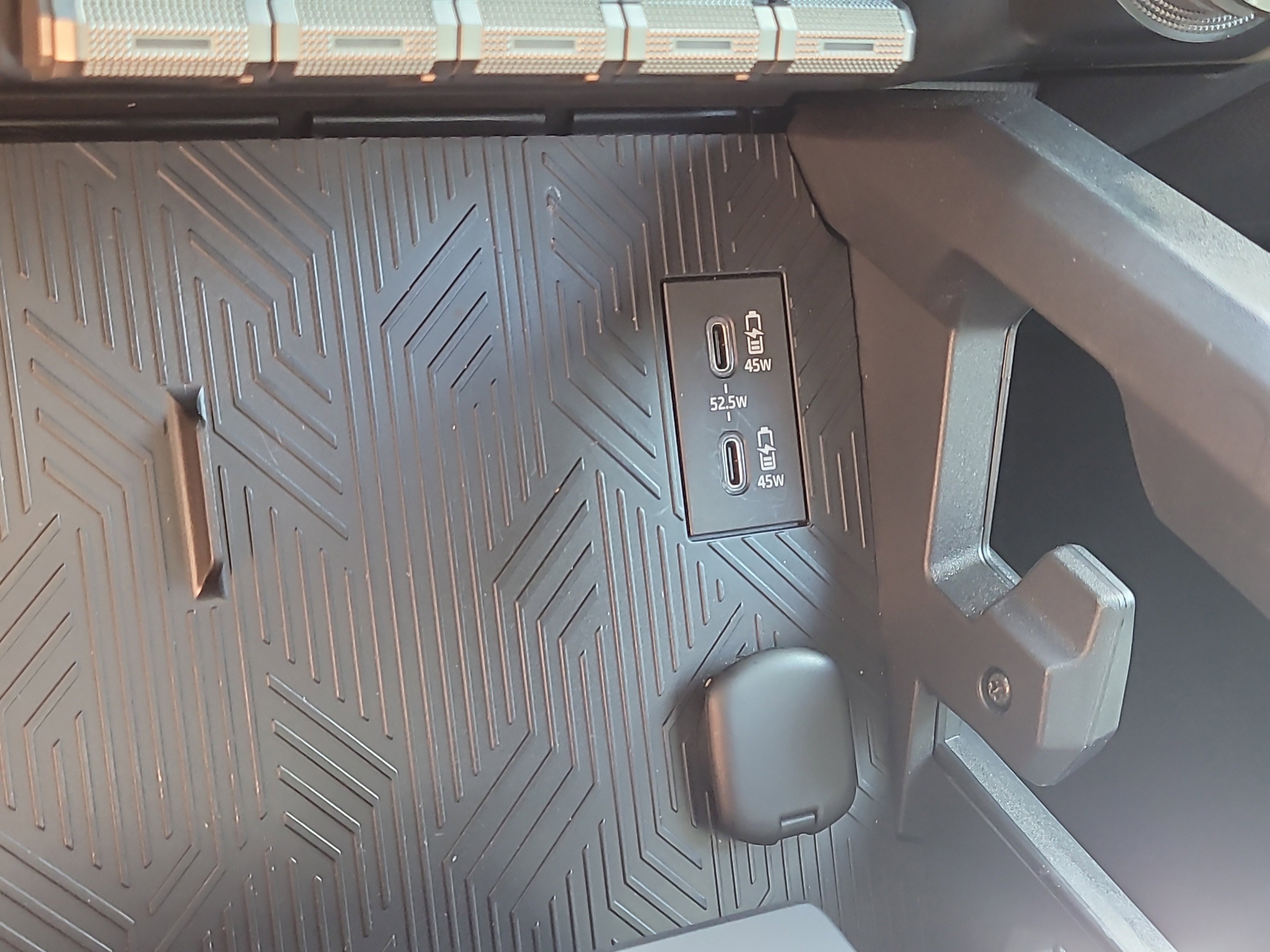 Used 2024 Toyota Tacoma SR5 image 25