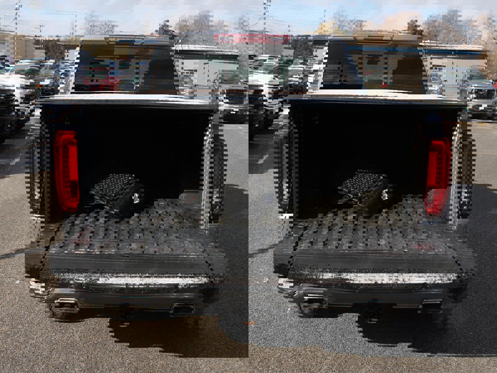 Used 2022 GMC Sierra 1500 AT4 w/ AT4 Premium Package image 7