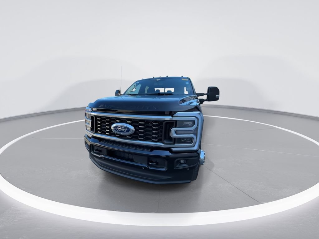 Used 2026 Ford F350 Platinum AWD/4WD image 3