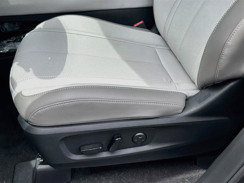 New 2027 INFINITI QX60 Luxe w/ Cargo Package FWD image 20