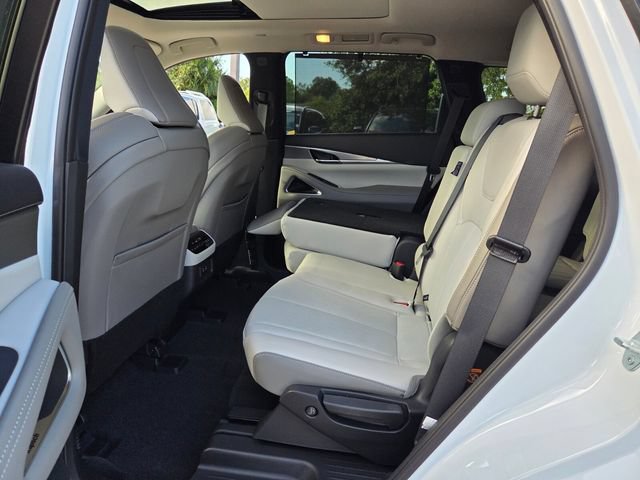 Used 2026 INFINITI QX60 Luxe w/ Cargo Package AWD/4WD image 13