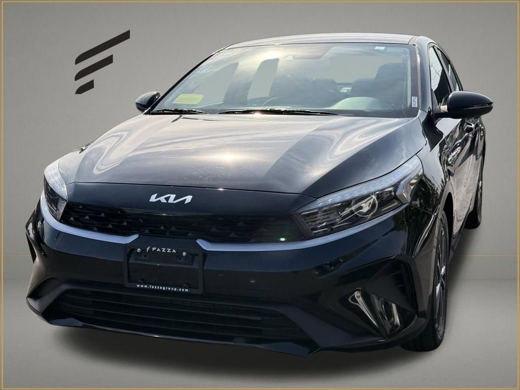 Used 2023 Kia Forte LXS w/ LXS Technology Package image 1