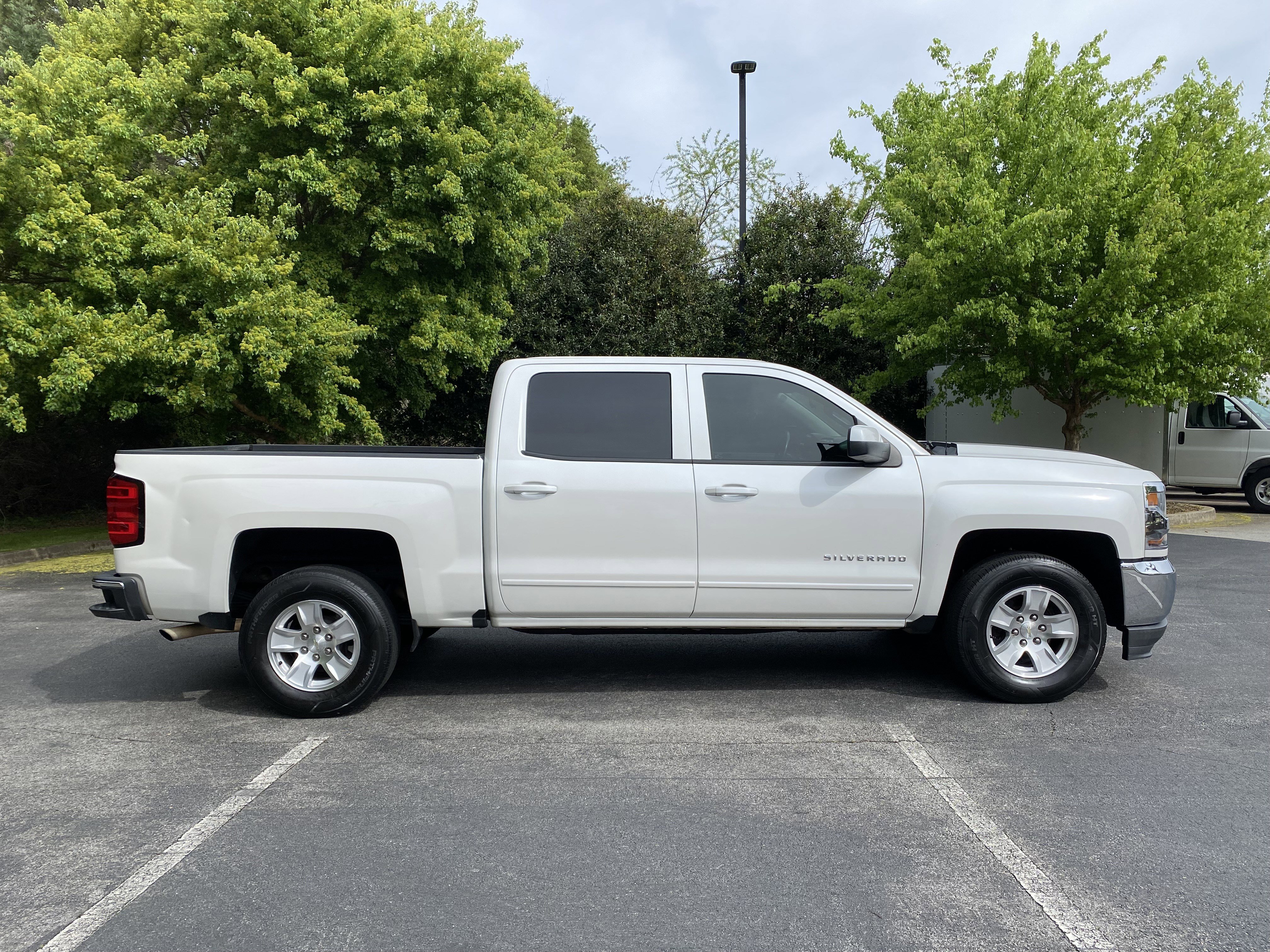 Used 2018 Chevrolet Silverado 1500 LT image 10