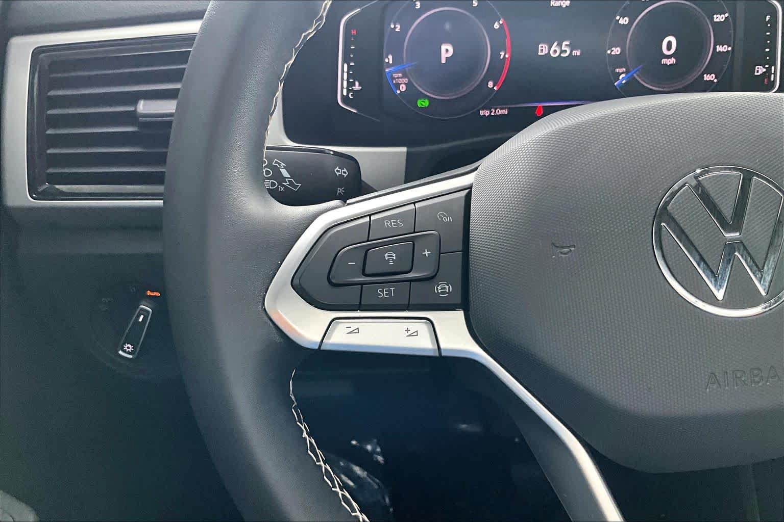 Used 2023 Volkswagen Atlas Cross Sport SE w/ Panoramic Sunroof Package FWD image 24