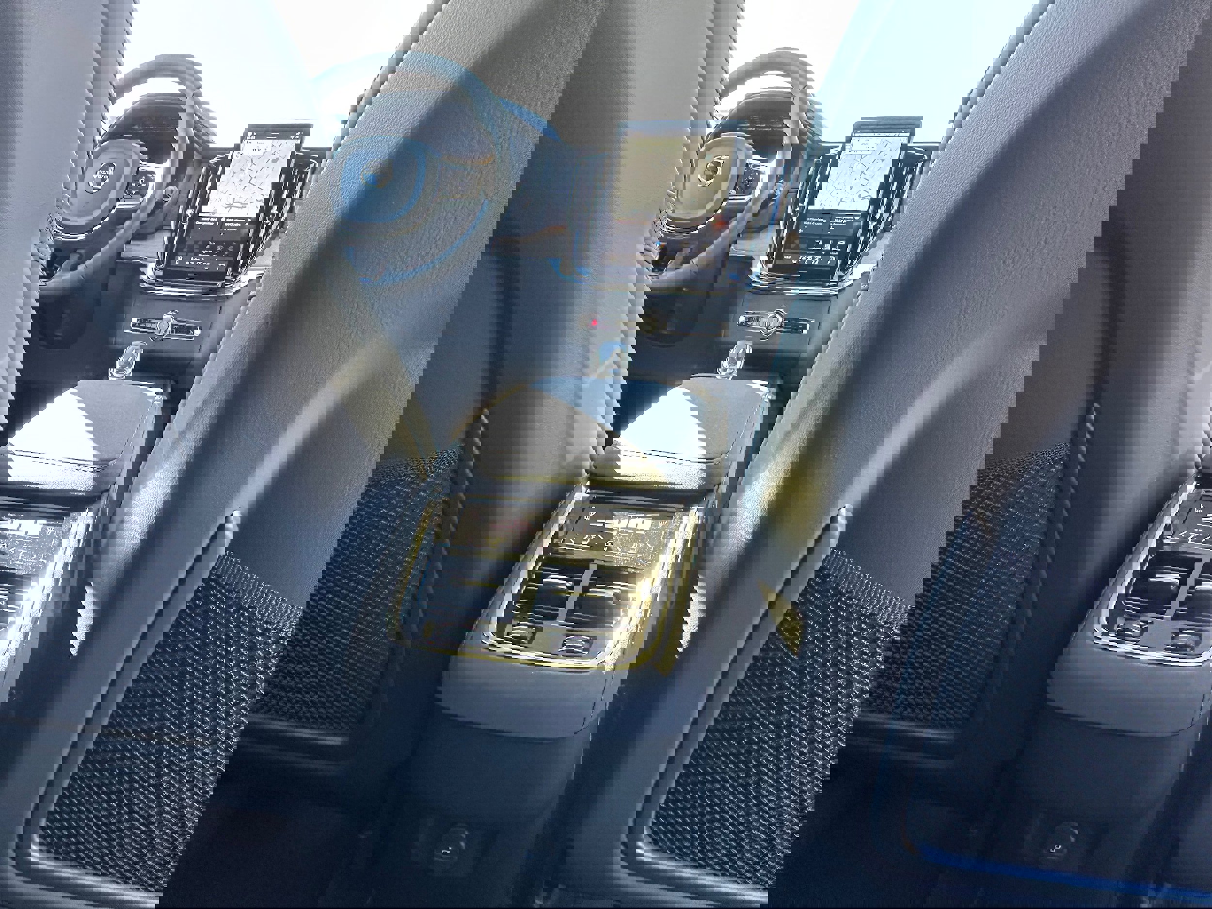 New 2026 Volvo XC90 B5 Core image 12