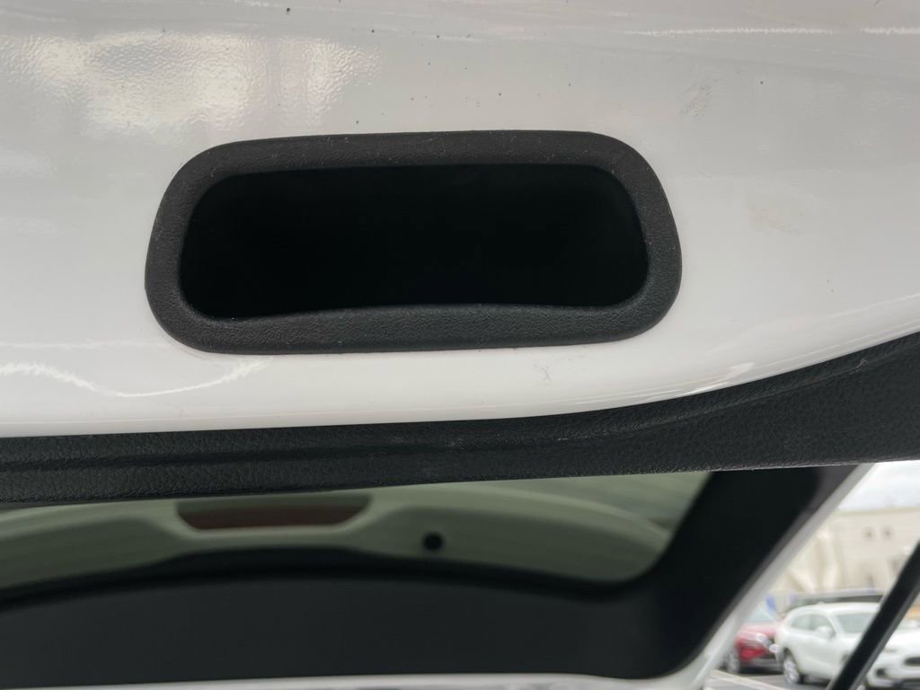 Used 2021 Jeep Grand Cherokee Laredo image 41