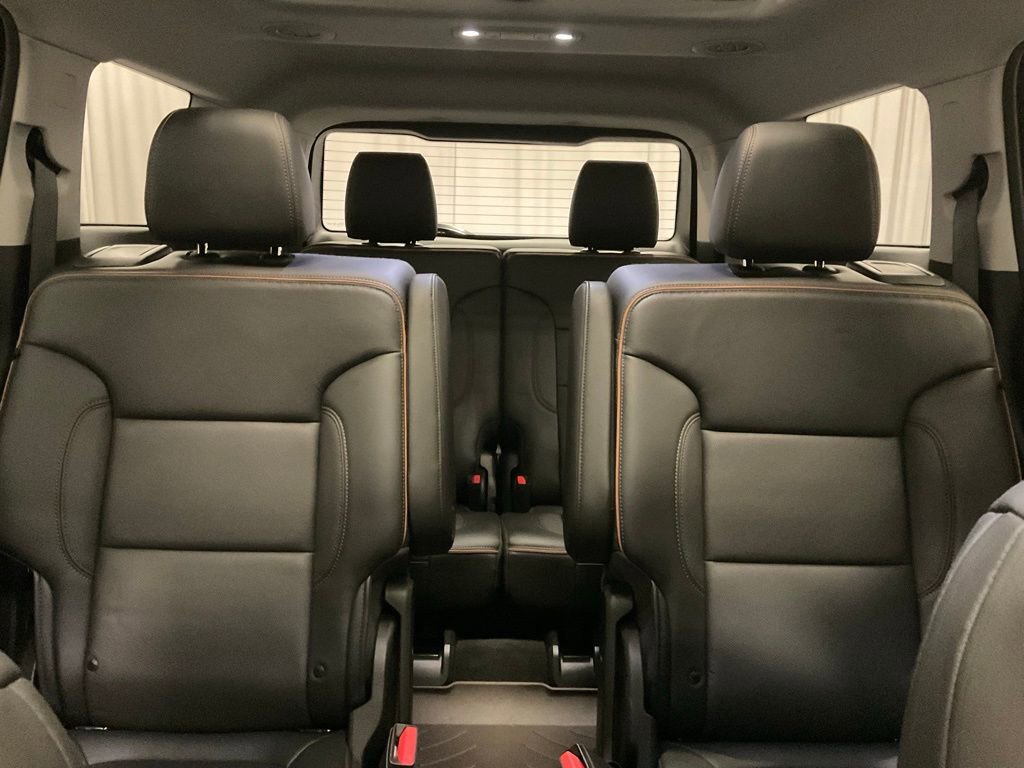 Used 2021 GMC Acadia AT4 w/ Technology Package image 32