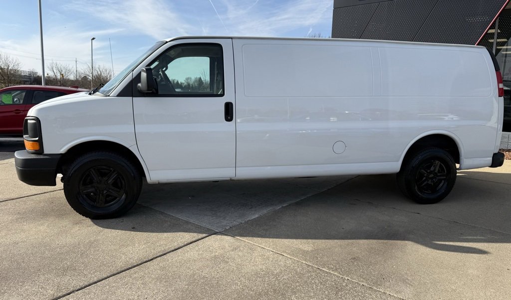 Used 2016 GMC Savana 2500 Extended image 13