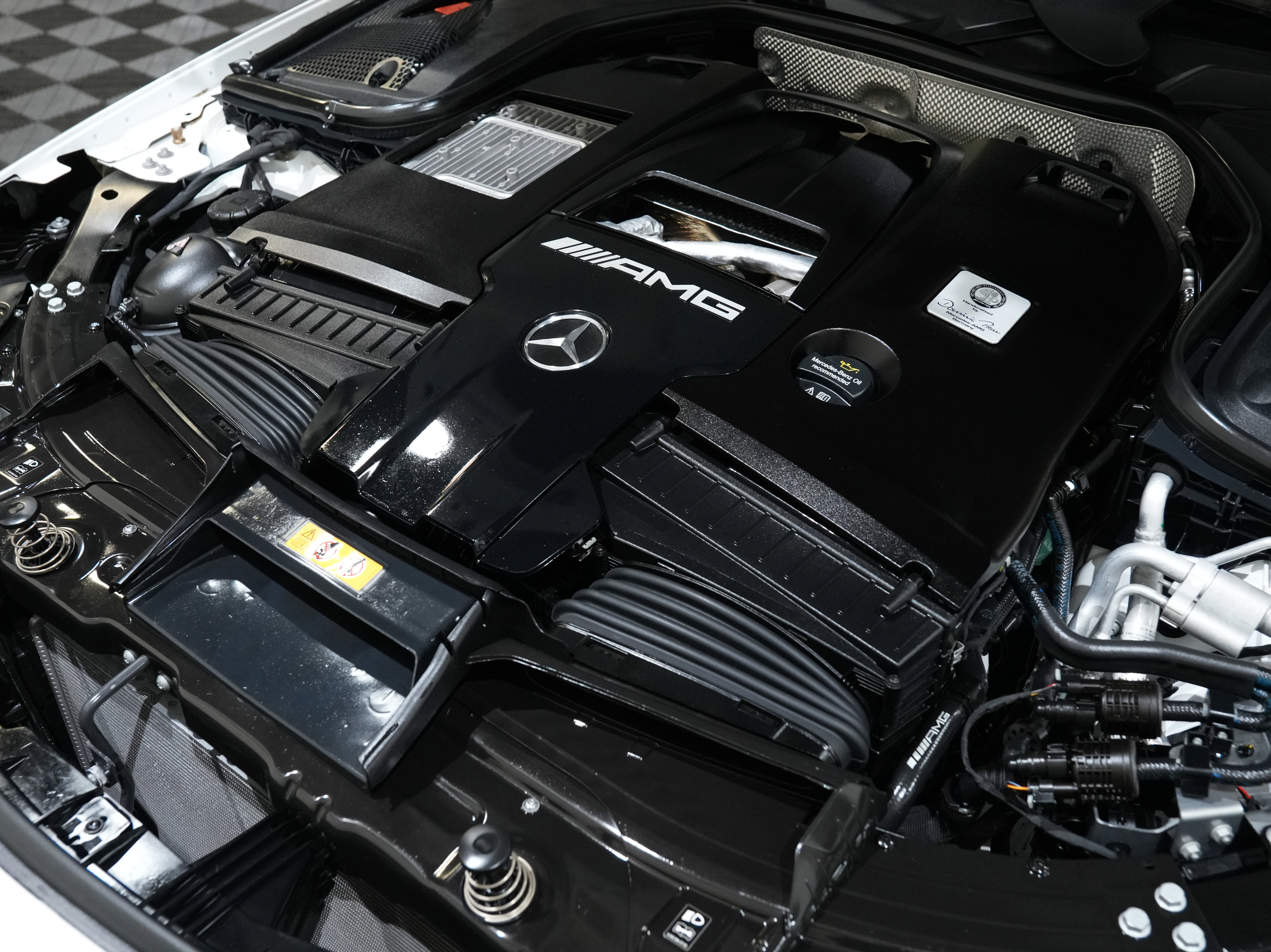 Used 2019 Mercedes-Benz AMG GT 63 w/ AMG Aerodynamics Package image 60