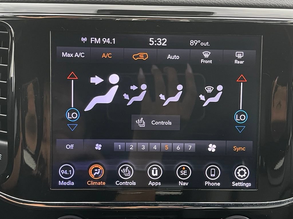 Used 2021 Jeep Grand Cherokee Limited RWD image 30