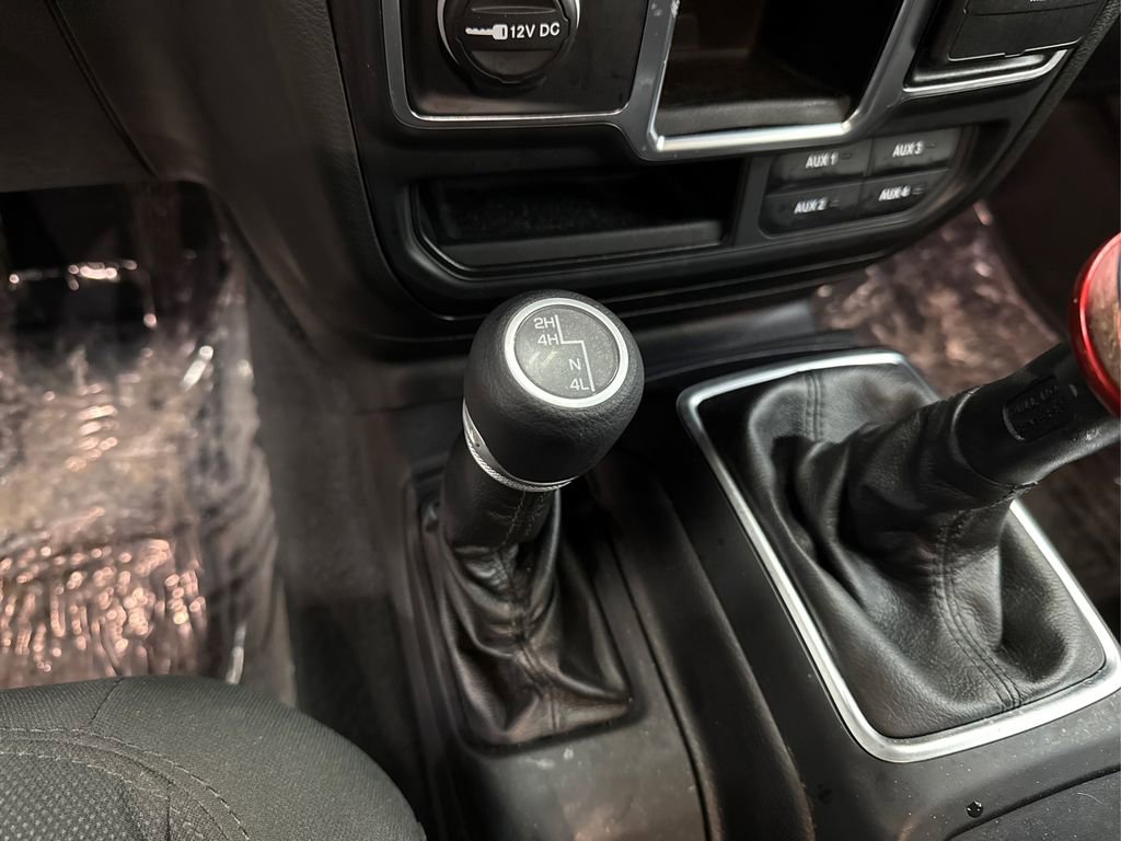 Used 2022 Jeep Wrangler Unlimited Sport image 32