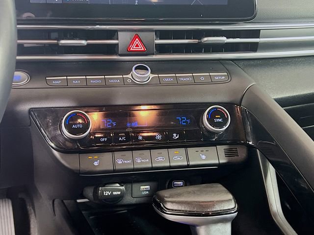 Used 2023 Hyundai Elantra SEL w/ Convenience Package FWD image 13