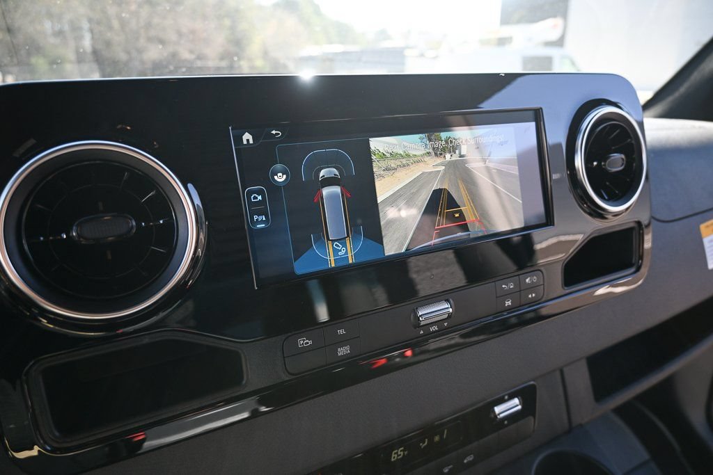 Used 2026 Mercedes-Benz Sprinter 2500 image 13