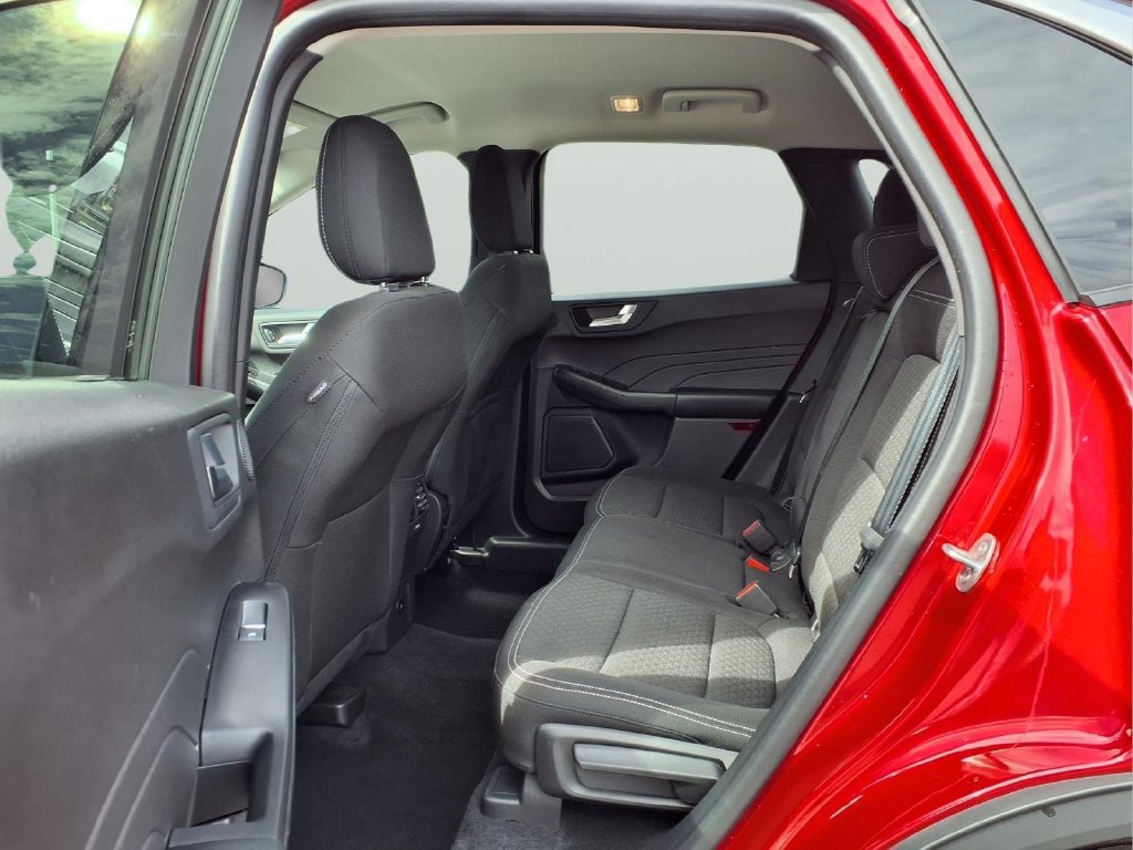 Used 2023 Ford Escape Active w/ Tech Pack #2 AWD/4WD image 11
