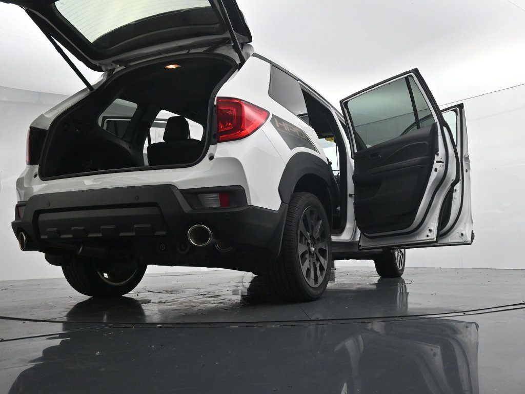 Used 2023 Honda Passport EX-L image 45