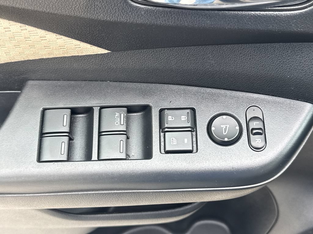 Used 2016 Honda CR-V EX image 15