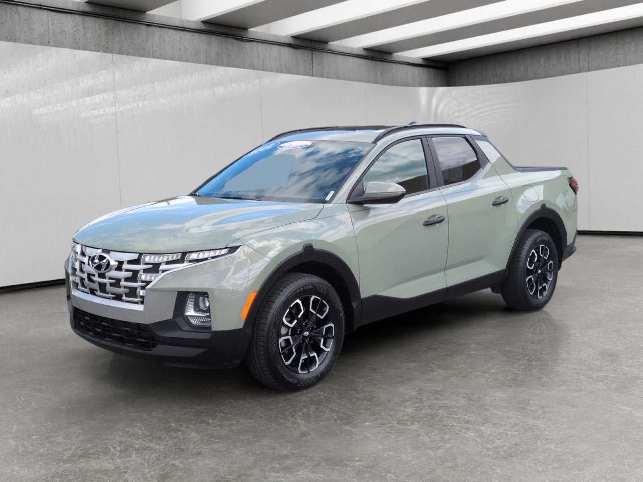 Used 2022 Hyundai Santa Cruz SEL w/ Activity Package FWD image 3