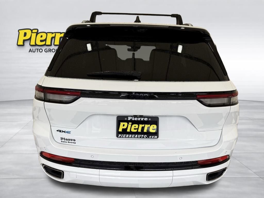 Used 2024 Jeep Grand Cherokee Limited 4xe AWD/4WD image 3