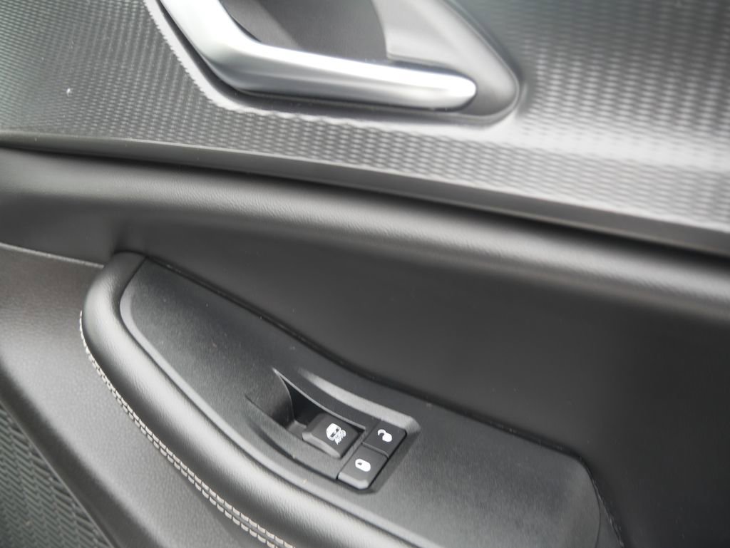 Used 2023 Jeep Grand Cherokee L Altitude image 25