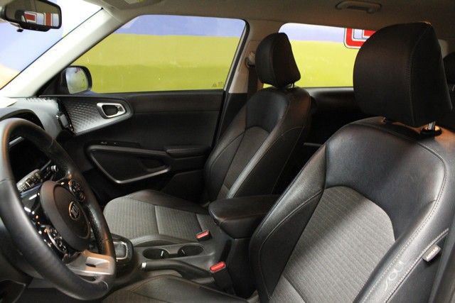 Used 2020 Kia Soul EX image 18