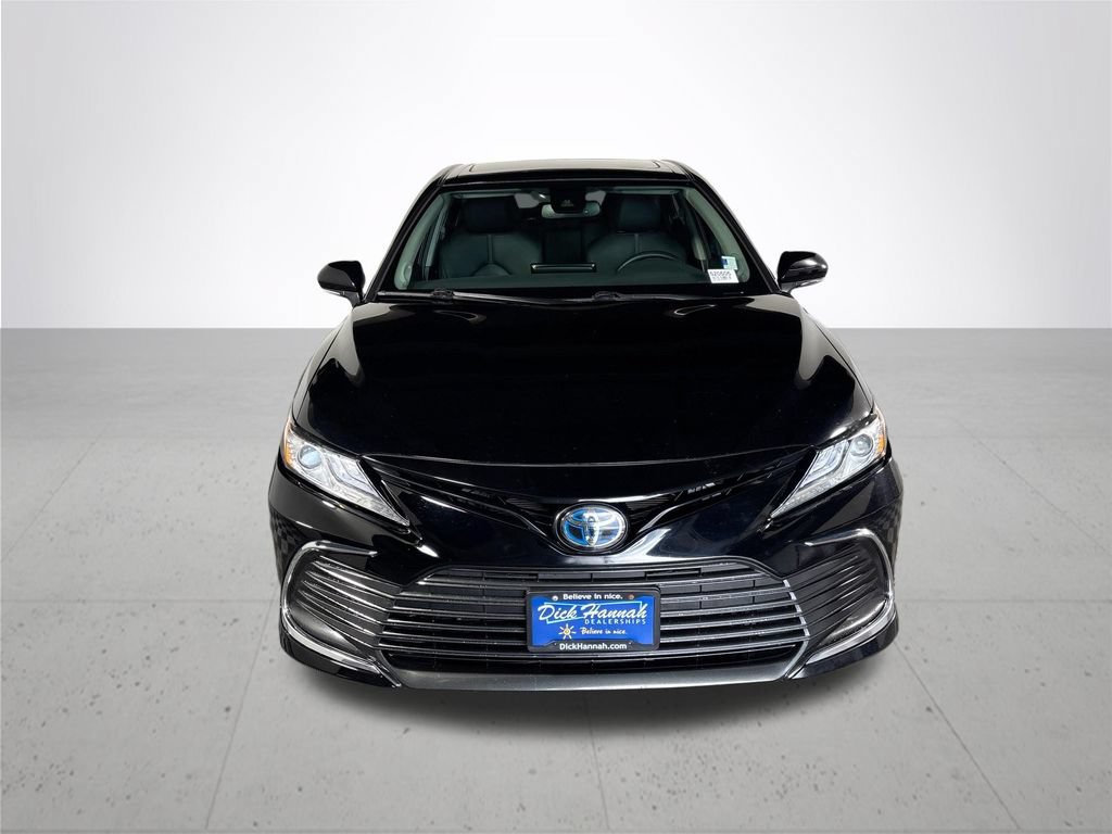 Used 2024 Toyota Camry XLE w/ Navigation Package FWD image 3