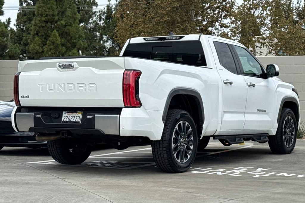 Used 2024 Toyota Tundra Limited AWD/4WD image 7