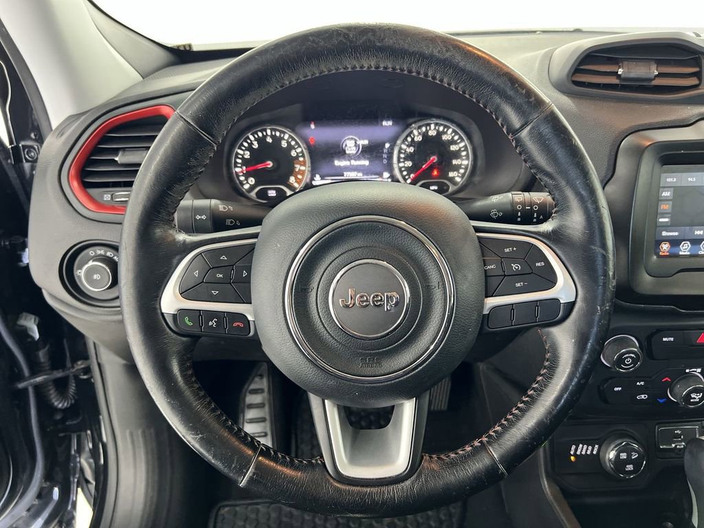 Used 2020 Jeep Renegade Trailhawk w/ Cold Weather Group image 10