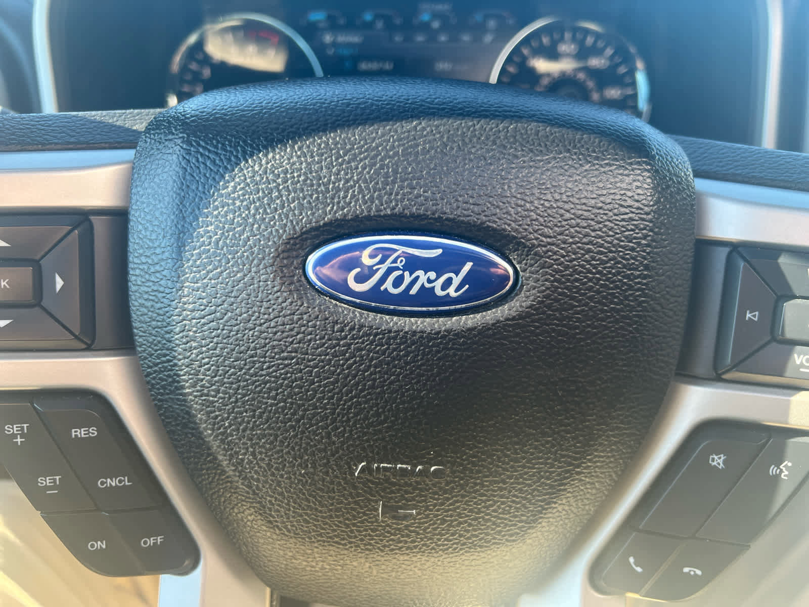 Used 2017 Ford F150 Lariat image 25
