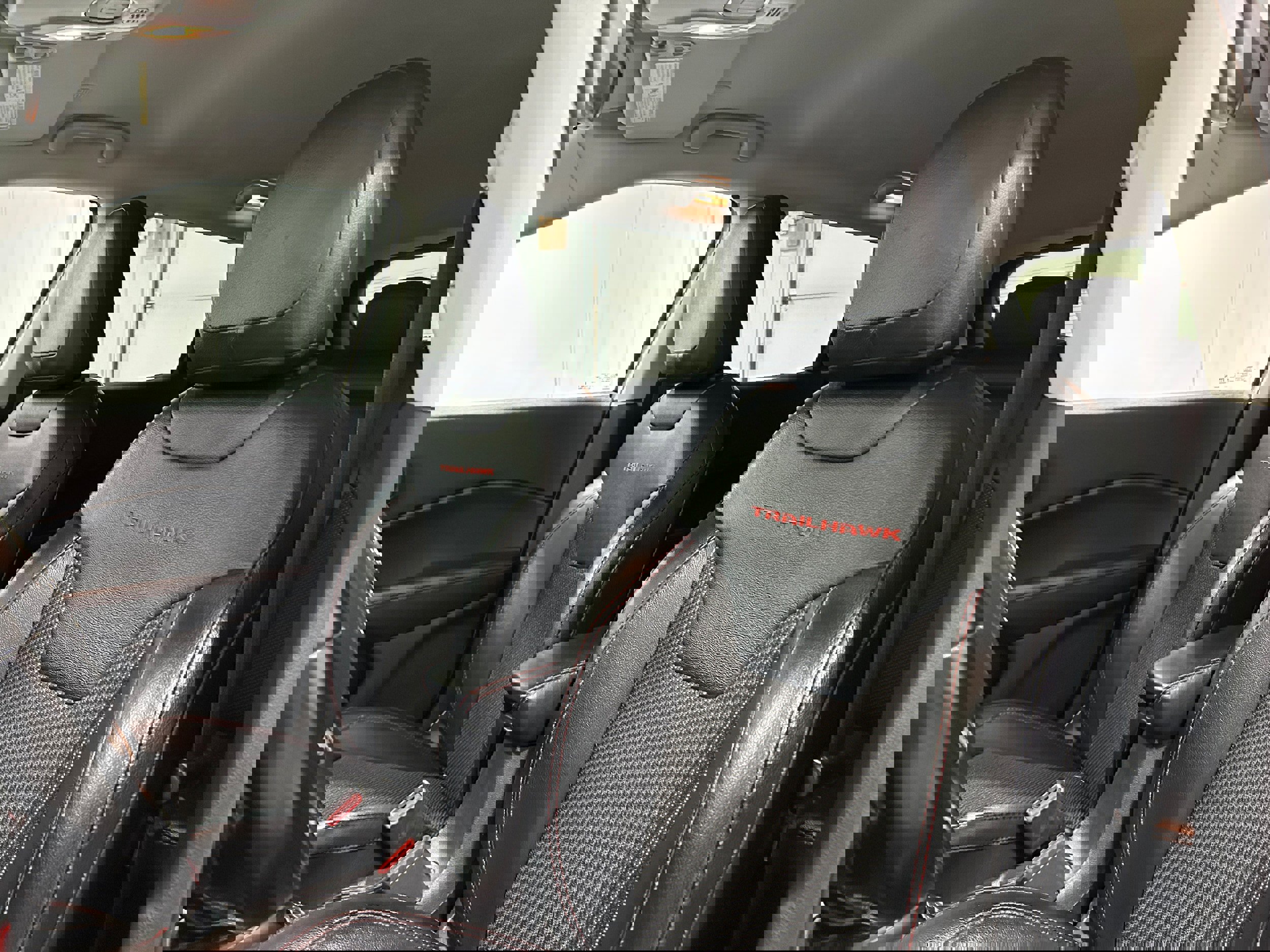 Used 2020 Jeep Compass Trailhawk image 24