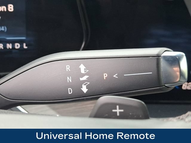 Used 2025 Chevrolet Tahoe Premier AWD/4WD image 13