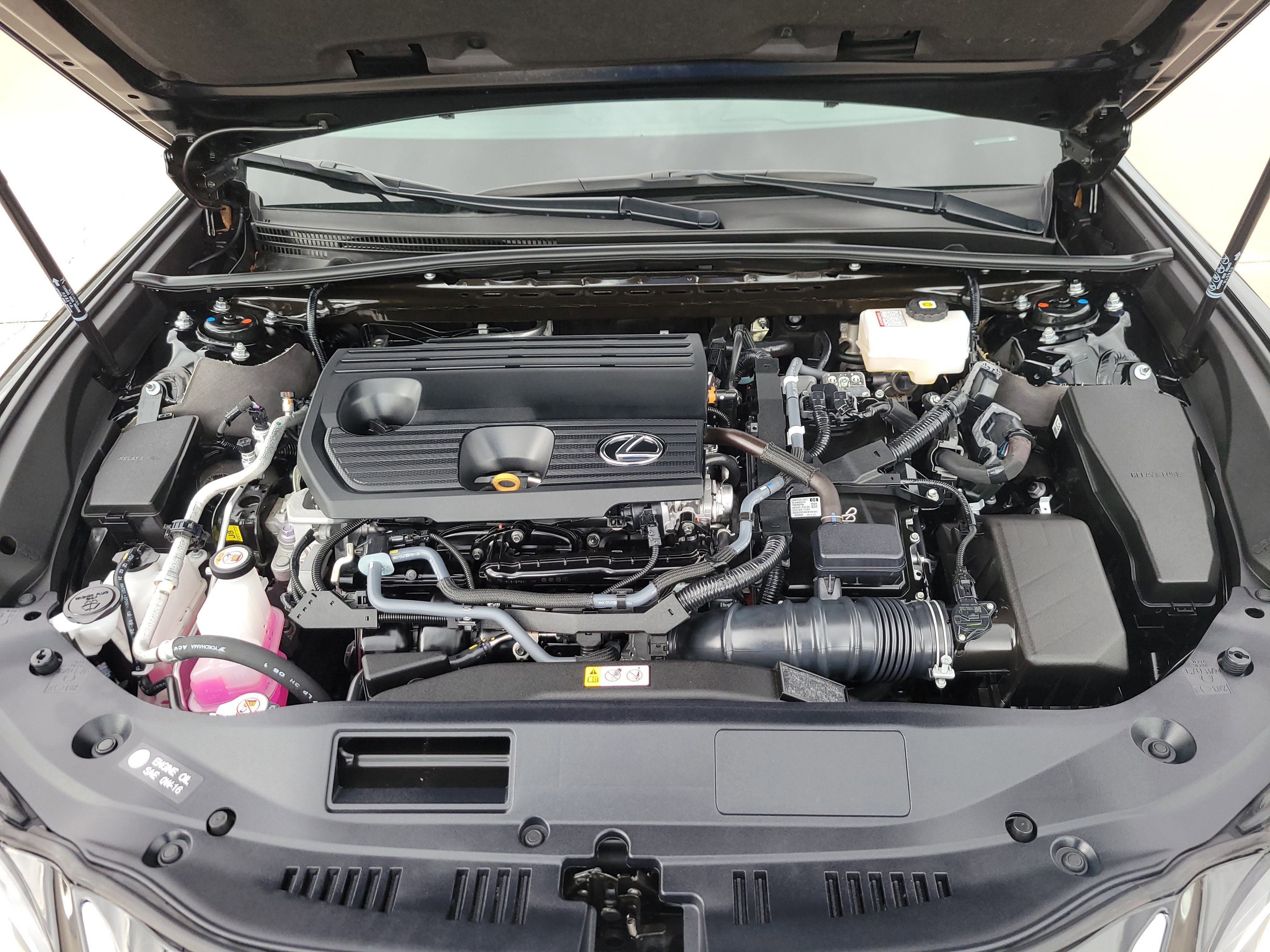 Used 2025 Lexus ES 300h 4DR FWD image 33