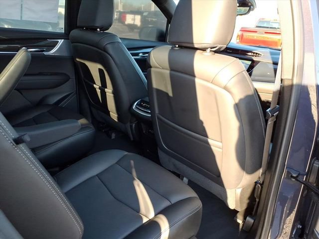Certified 2024 Cadillac XT6 Sport w/ Technology Package AWD/4WD image 23