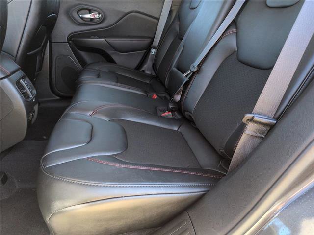 Used 2022 Jeep Cherokee Trailhawk image 18