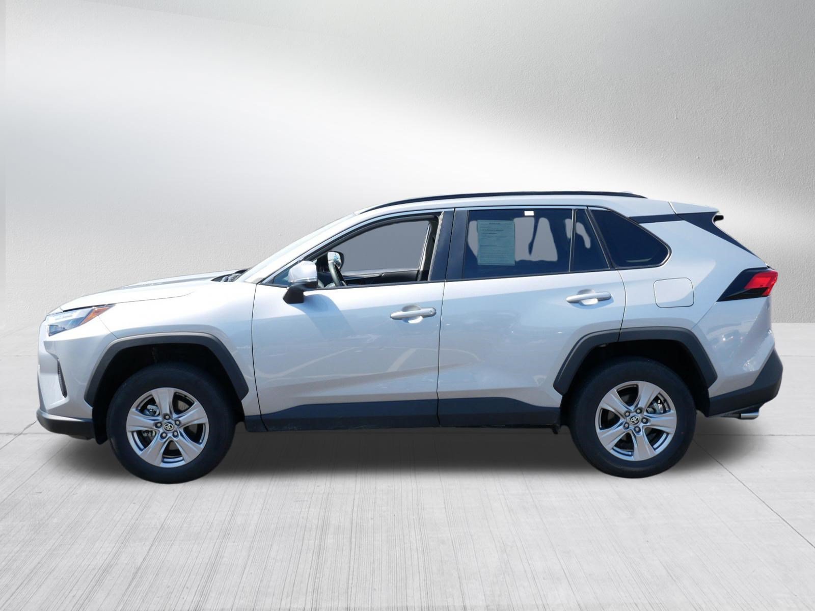 Certified 2025 Toyota RAV4 XLE AWD/4WD image 4