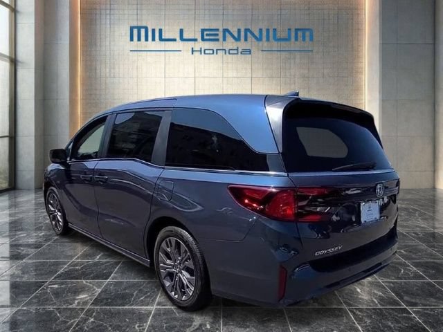 Certified 2026 Honda Odyssey Touring image 37