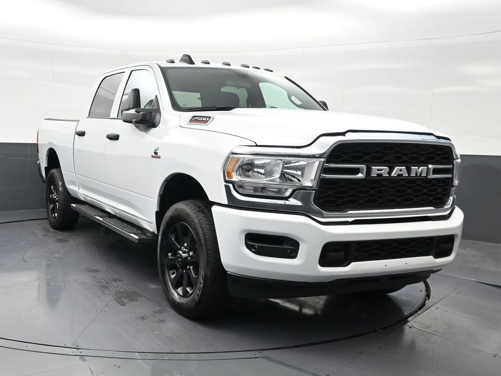 Used 2024 RAM 2500 Tradesman w/ Chrome Appearance Group AWD/4WD image 8