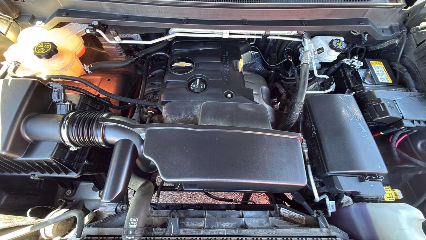 Used 2021 Chevrolet Colorado LT w/ Fleet Safety Package RWD image 18