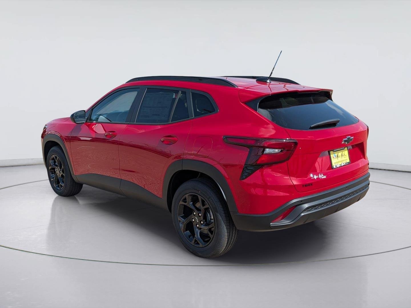 New 2026 Chevrolet Trax LT w/ Sunroof Package FWD image 3