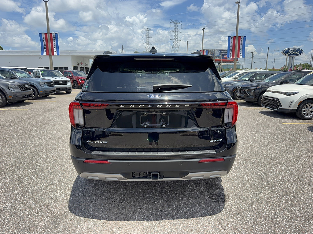 Certified 2025 Ford Explorer Active w/ Active Comfort Package AWD/4WD image 6