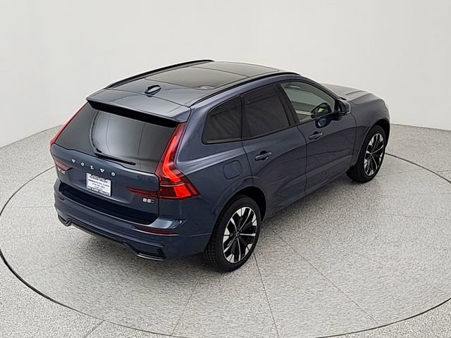 New 2026 Volvo XC60 B5 Plus w/ Climate Package PRO AWD/4WD image 33