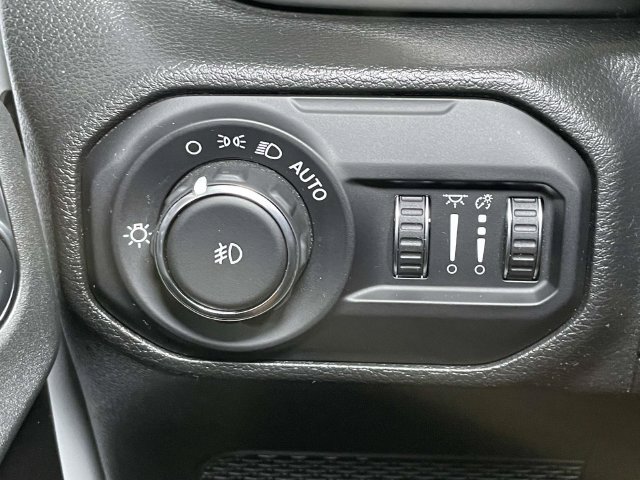 Used 2022 Jeep Wrangler Unlimited Sport AWD/4WD image 35