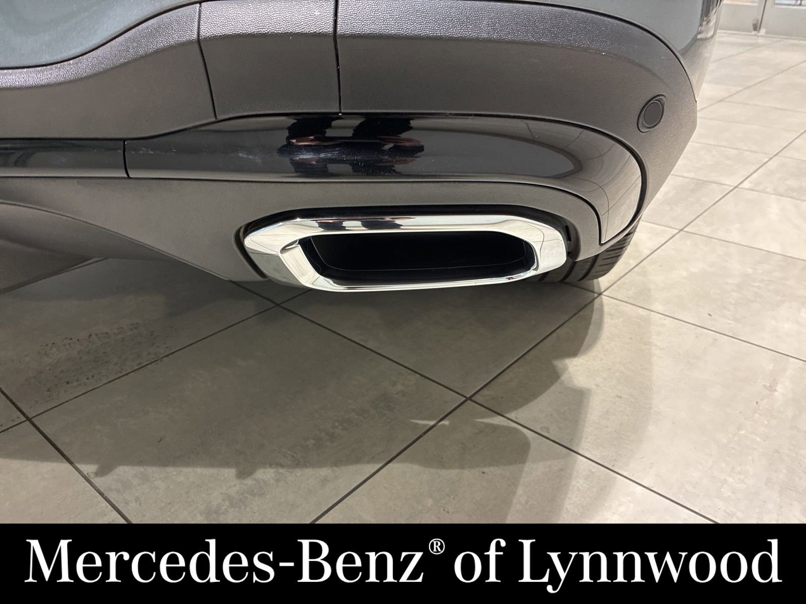 Used 2021 Mercedes-Benz GLC 300 4MATIC image 4