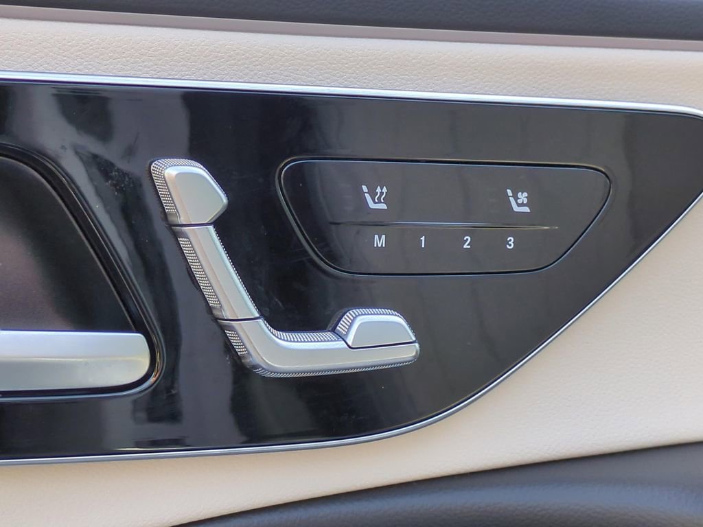 Used 2024 Mercedes-Benz E 350 4MATIC Sedan image 9