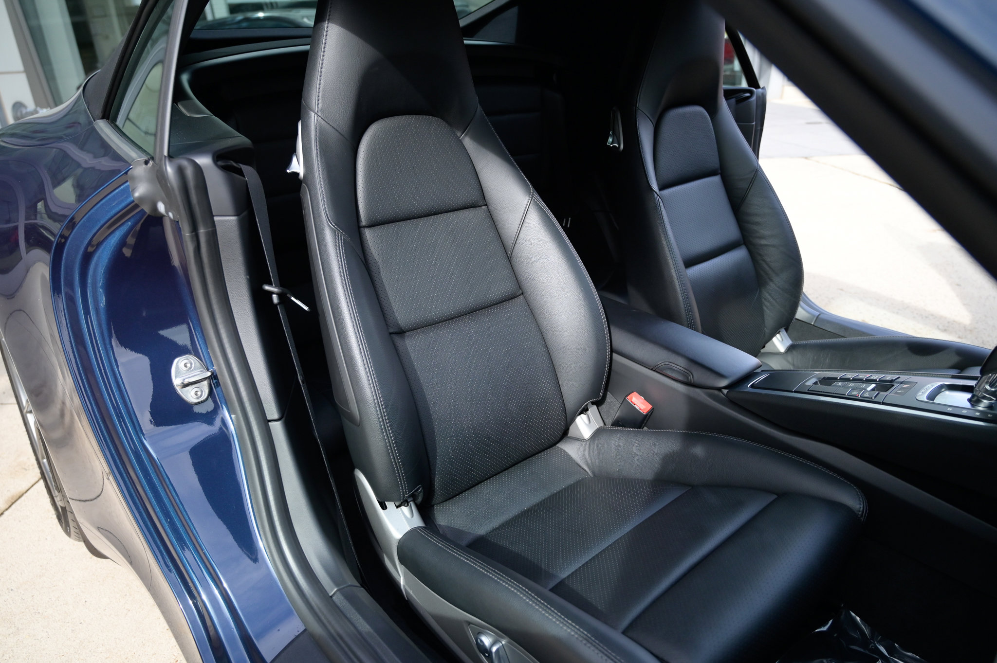 Used 2016 Porsche 911 Carrera S image 39